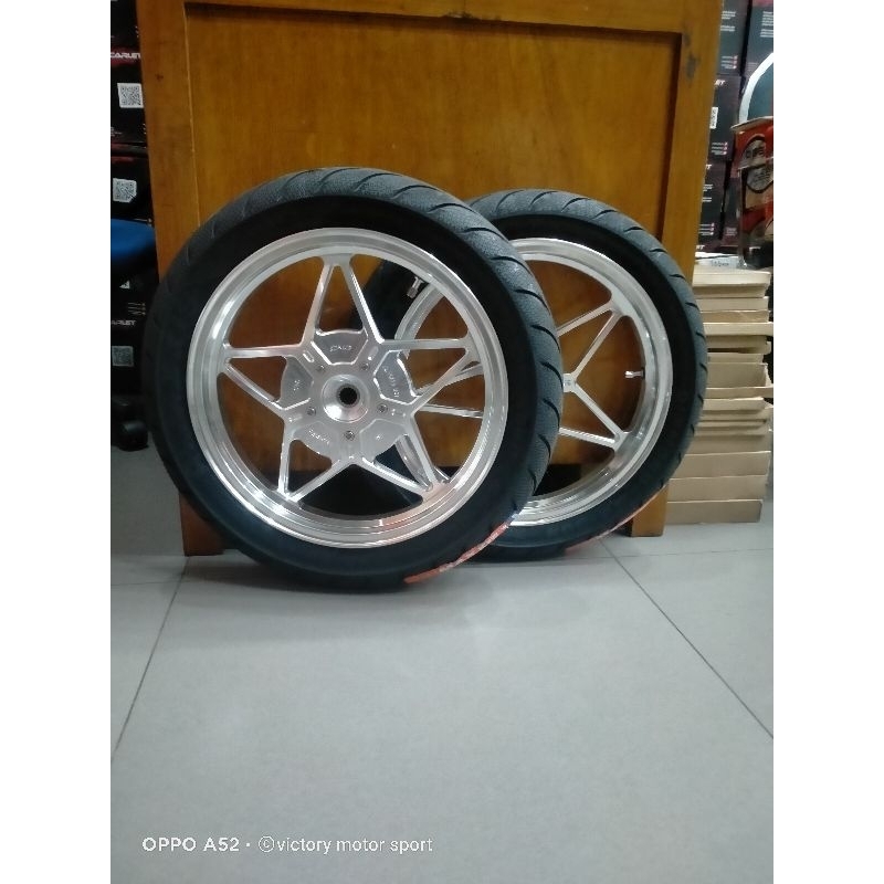 paket velg bintang ban beat Scoopy Genio Vario 125 150 velg delkevic cnd ring 14  ban maxxis