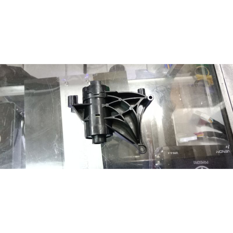 engsel spion ertiga 2012-2017