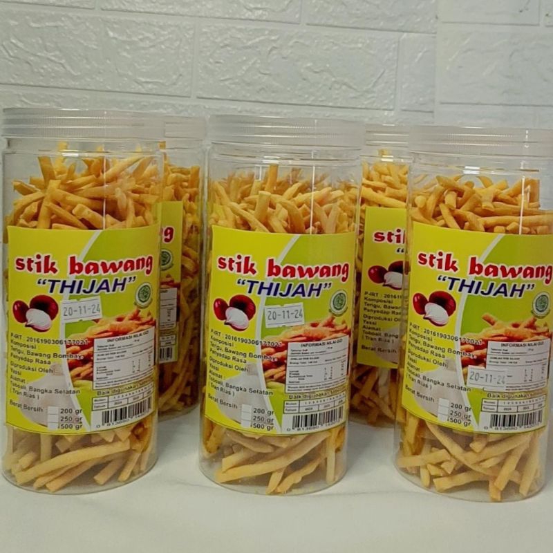 

Keripik bawang " thijah " berat bersih500gr