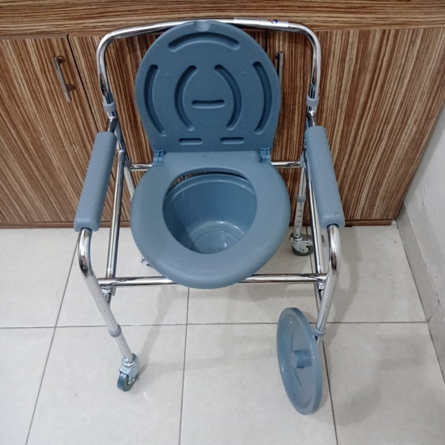 Kursi Bab Lansia Lipat roda / Kursi Puk Commode Chair Pispot roda