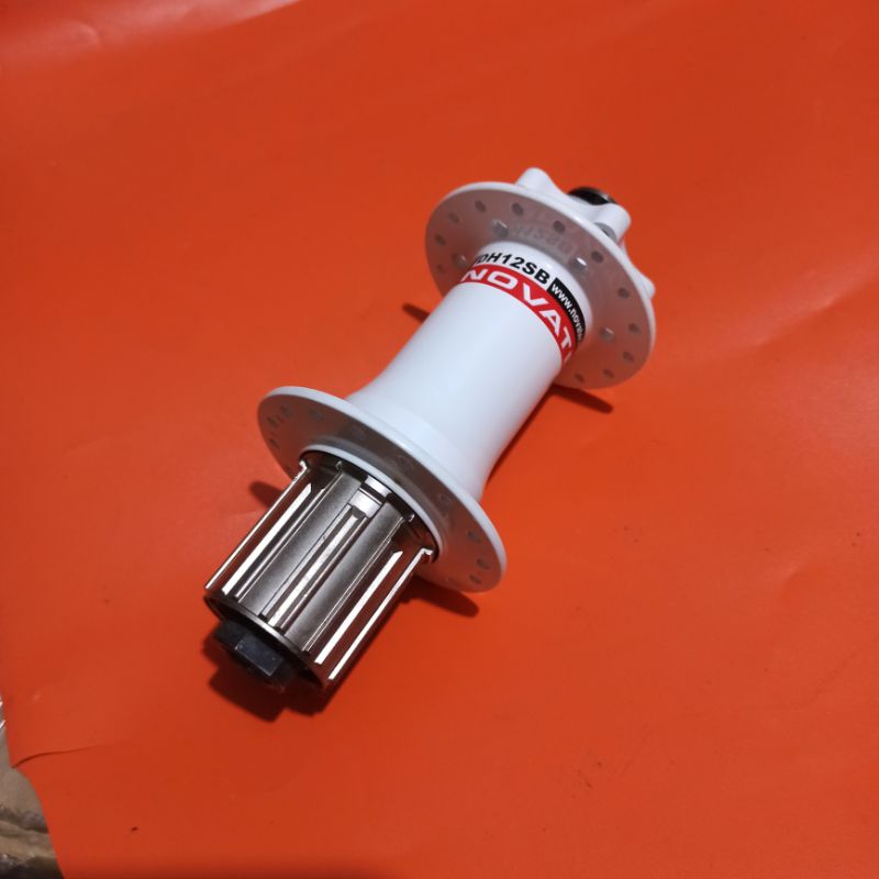 Freehub Hub Belakang Novatec DH 12 x 150