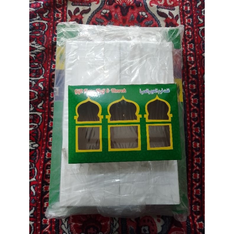 

KARDUS KOSONG OLEH OLEH HAJI UMROH ADA SEKATNYA