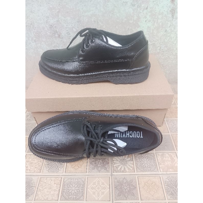 Sepatu Docmart tali produk lokal