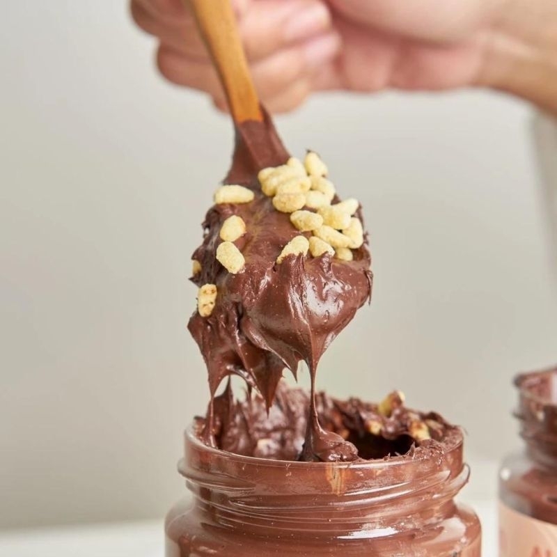 

Navi_Lezatoz Melts With Crunch Chocolate Matcha Hazelnut (Cemilan Cokelat Lumer With Golden Rice