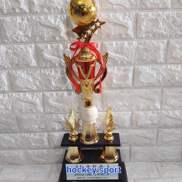 Gratis Bubble Wrap  Trophy Piala Bola Futsal 2 KAKI MURAH