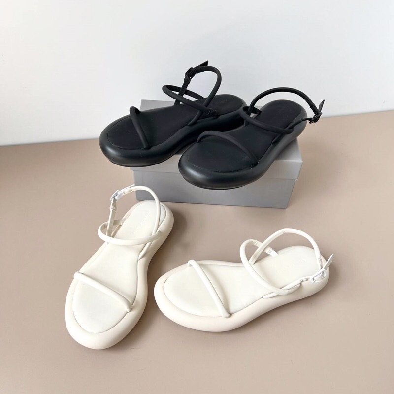 Sandal charles & keith / sandal wanita