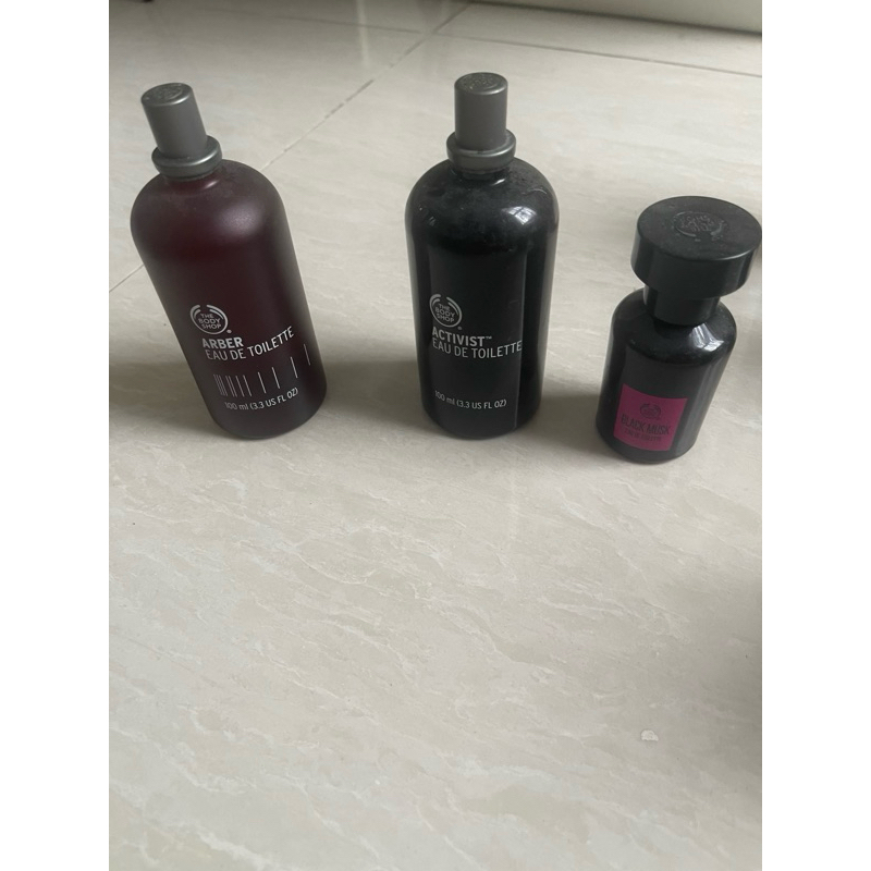 botol parfum Bodyshop