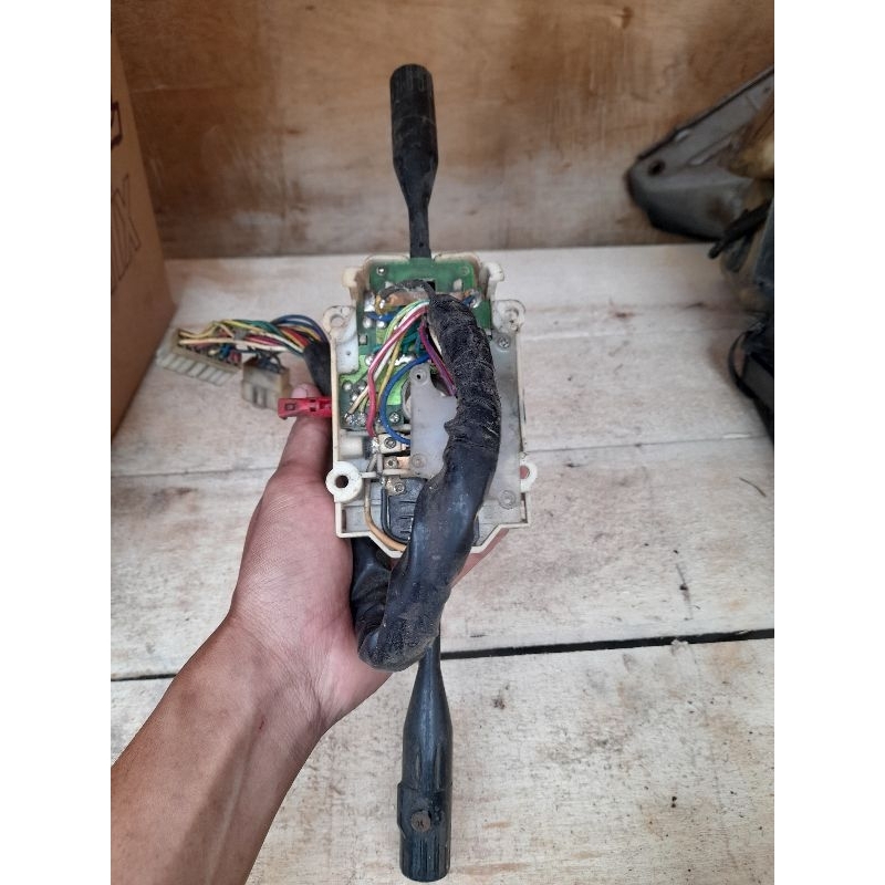 saklar sen futura karbu