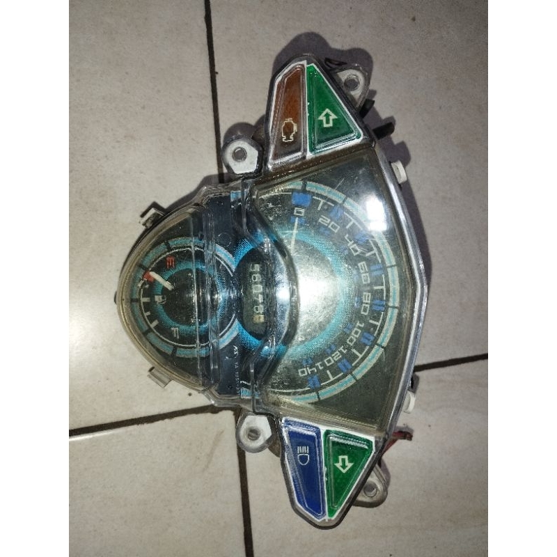 spedometer xeon karbu copotan