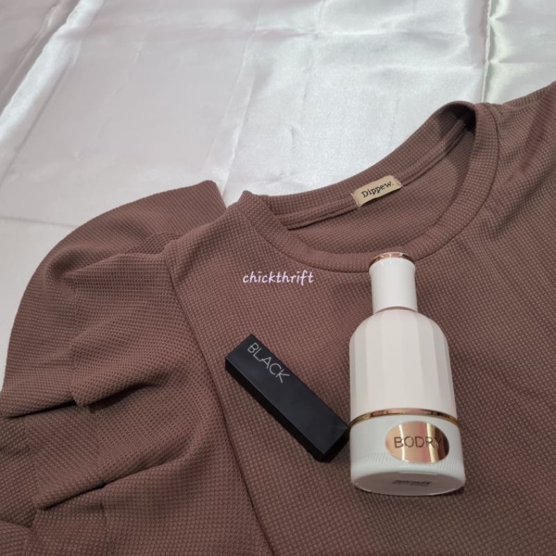 RUFFLE TOP COKLAT