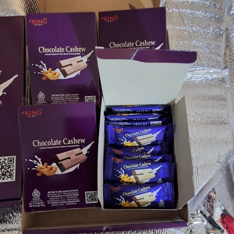 

D'KIING COKLAT CASHEW DUS ISI 80pc Coklat/Coklat Compound Enaak