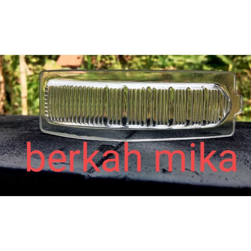 mika sen spion Nissan Xtrail T30