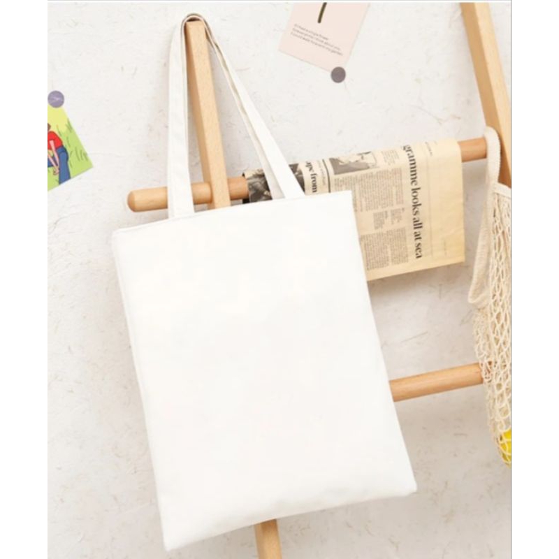 

Tas Goodie Bag Putih Bb Canvas P.32 T.40