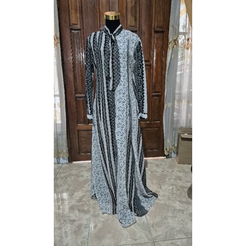 Layka dress by Lnw fashion