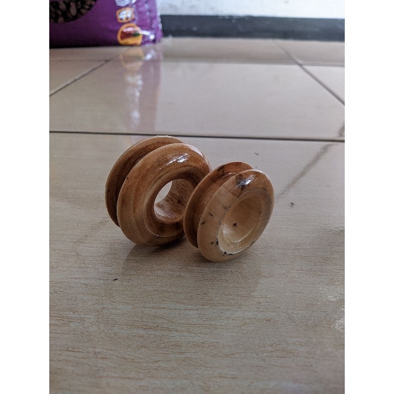 Golongan Kayu Senar pancing polos