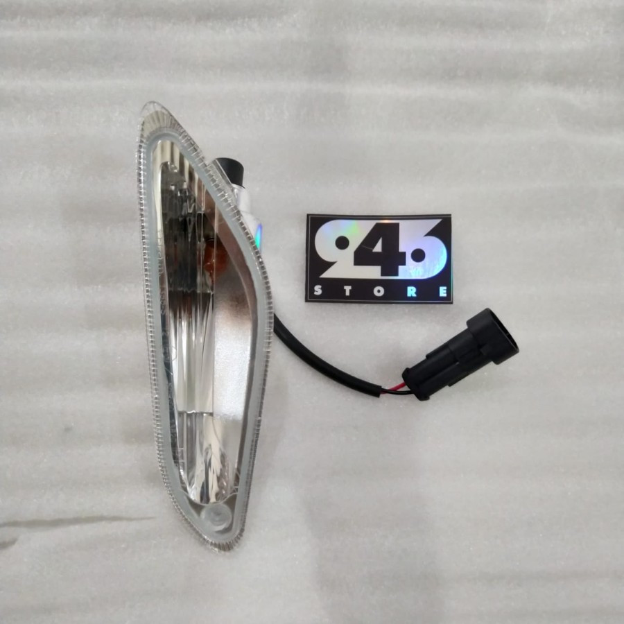 Lampu Sein Kiri Belakang Vespa Sprint / Primavera Original