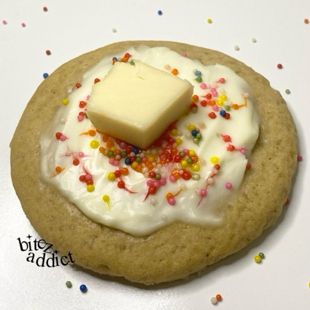 

bitez.addict | cheese overload cookies