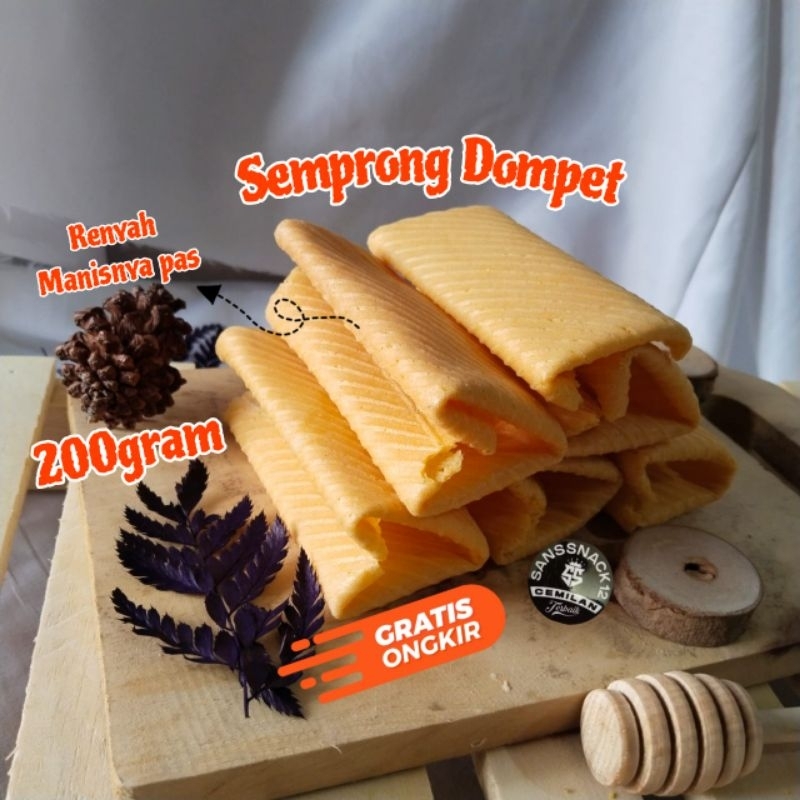 

Kue Semprong Lipat / Semprong Dompet