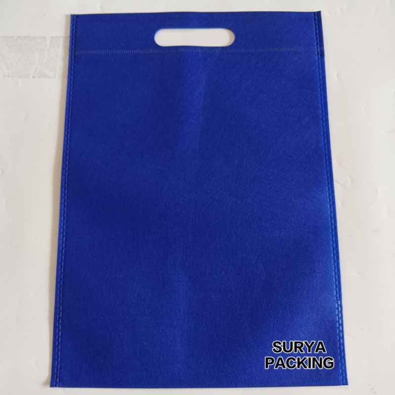 

RB Goodie bag Oval ( ISI 100 PCS) Tas Undangan Spunbond Kain