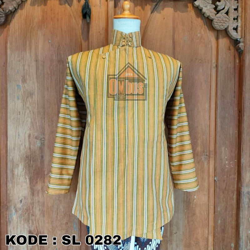 Surjan Lurik||KODE: SL 0282 |Motif Lurik||Baju Tradisional||JavaOmbus||