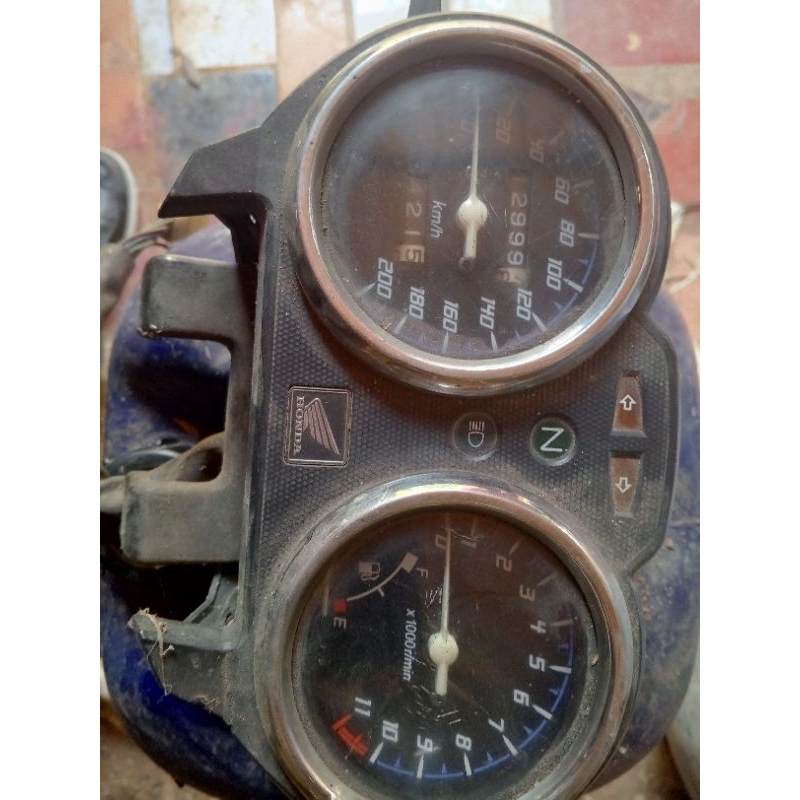 speedometer Tiger Revo