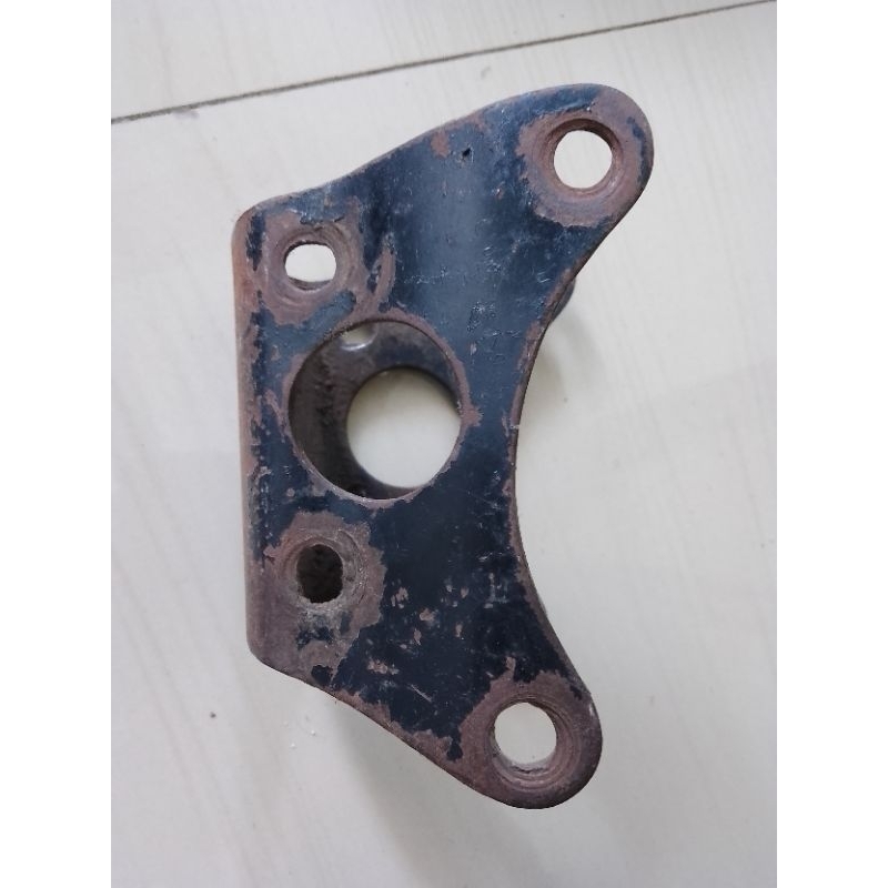 pangkon mesin CB 100/gl 100