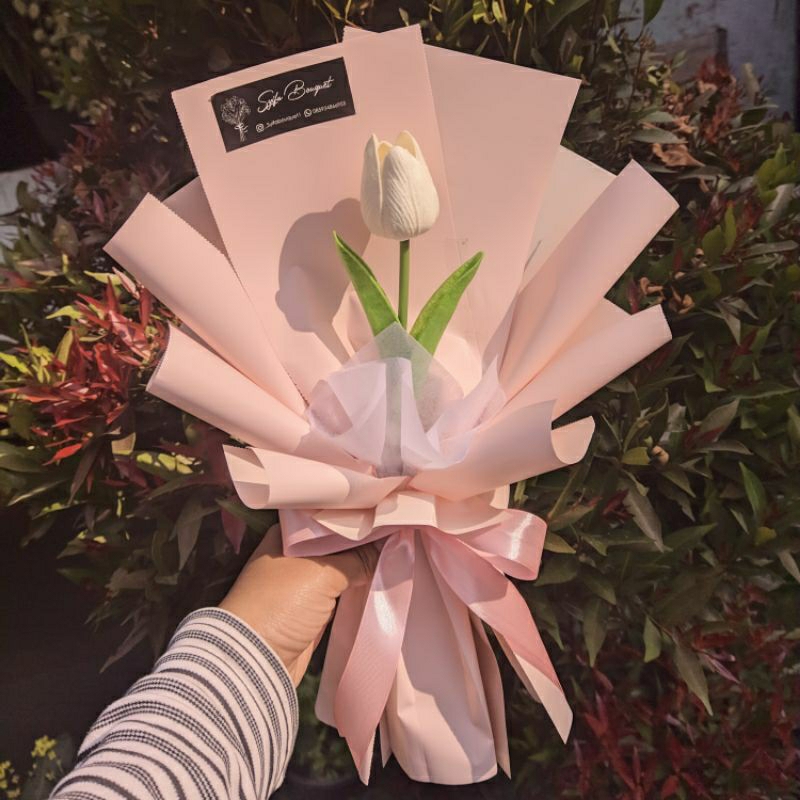 Buket bunga 1 tangkai tulip