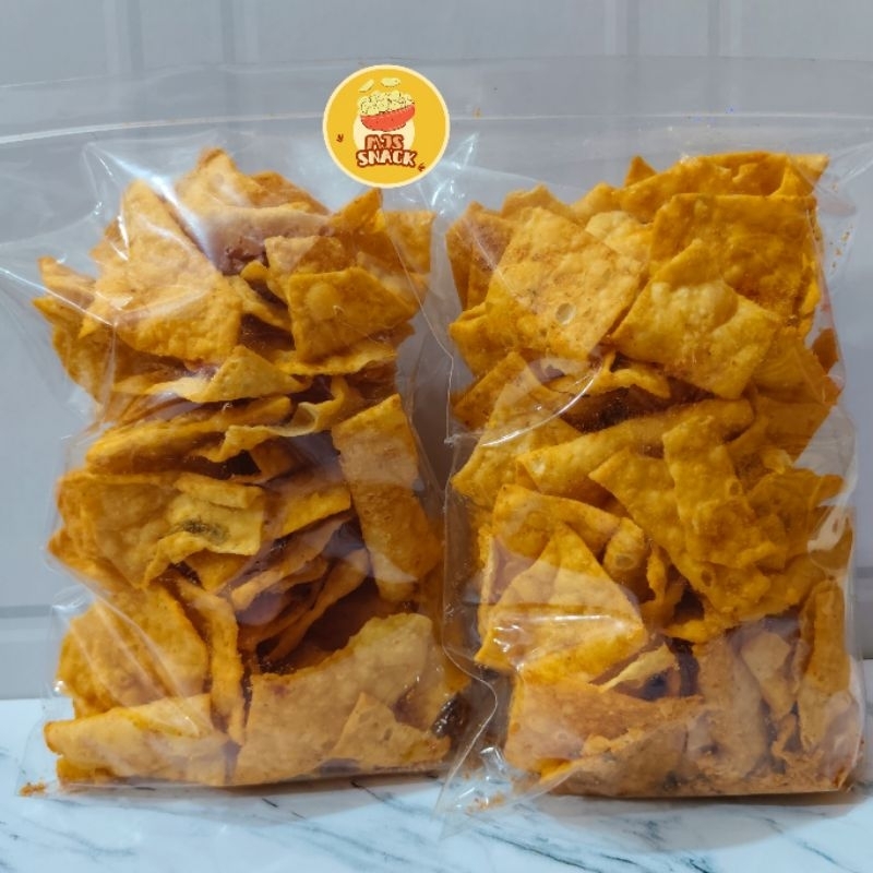 

KERIPIK PANGSIT PEDAS GURIH 250GR/KRIPIK BAWANG PEDAS/SNACK KILOAN