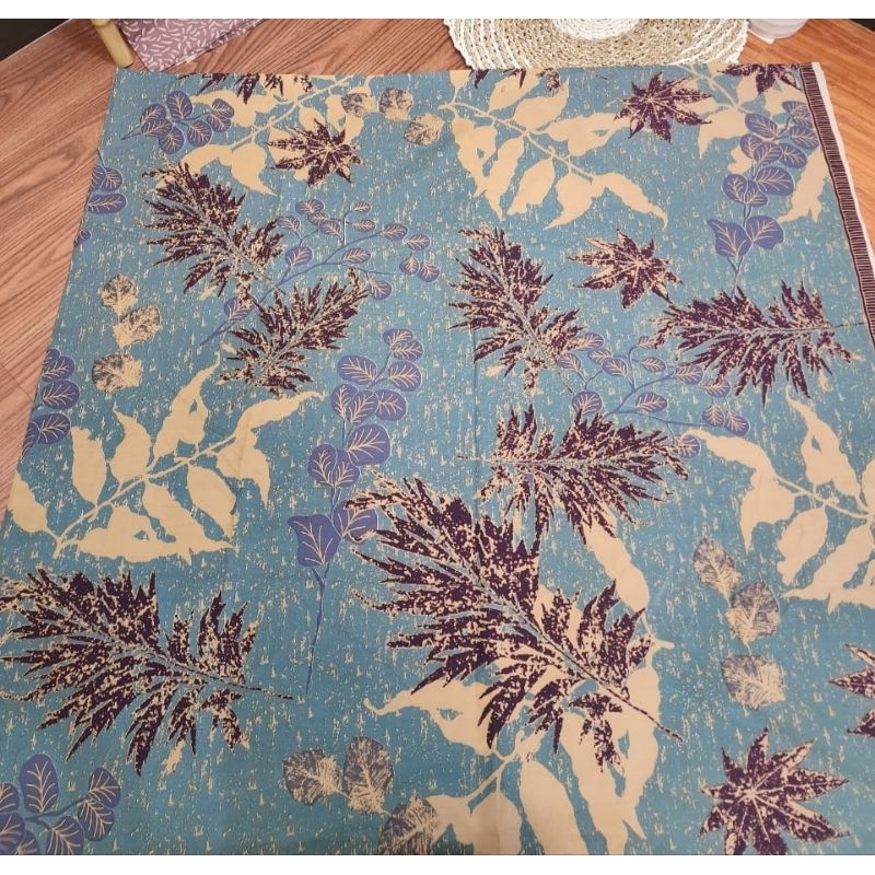 TERLARIS KAIN BATIK LAWEYAN SOLO DAUN ECOPRINT TOSCA KODE 152