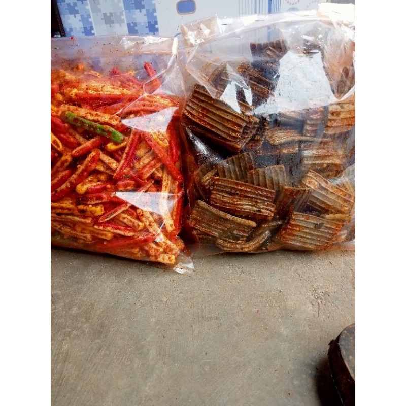 

(BUNDLE) KERUPUK JENGKOL PEDAS 500GRAM+ KERUPUK JAAT PEDAS BETON 500 GRAM