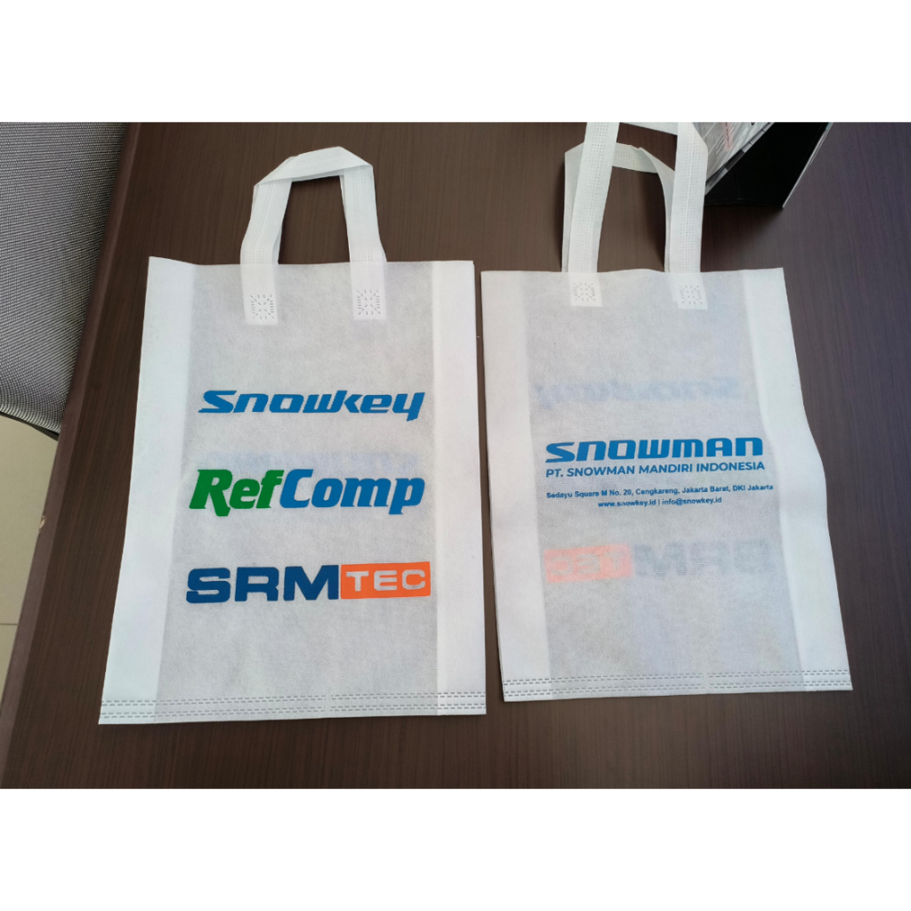 

Goodie Bag Custom Sablon Berwarna