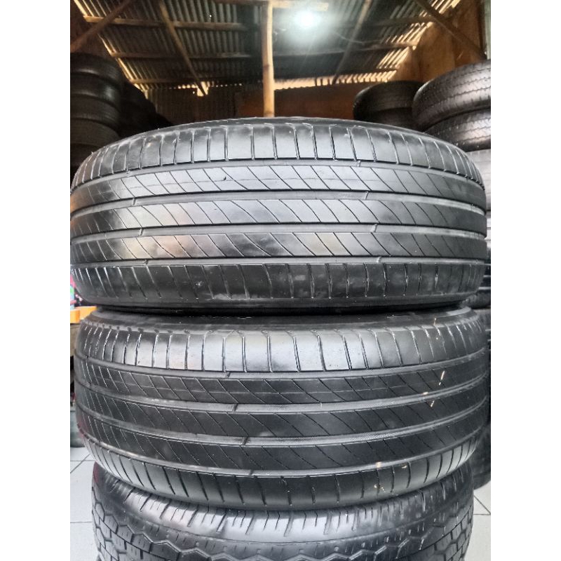 ban R17 215 60 Michelin primacy 4