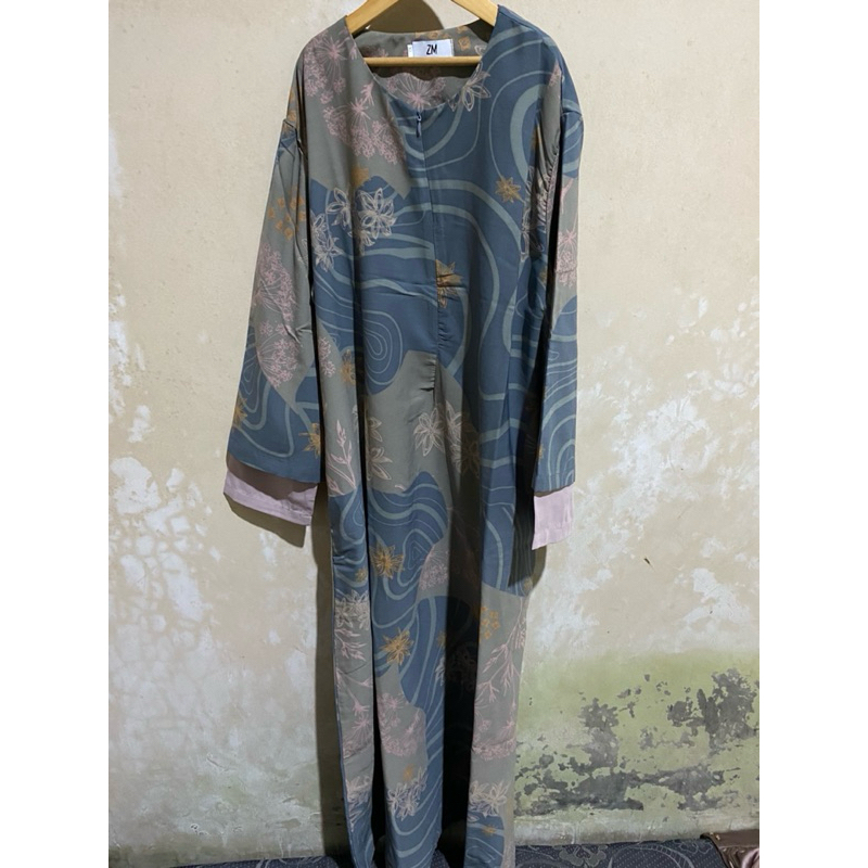 PRELOVED dress Zaskia Mecca