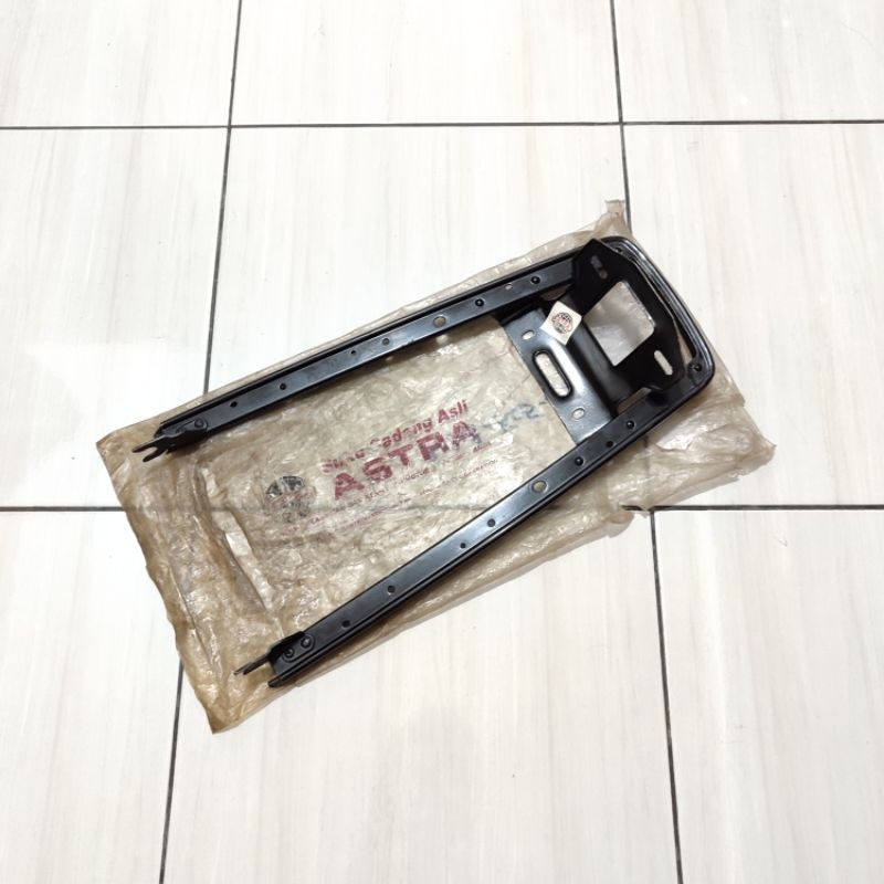 list lis tutup cover body bodi belakang behel begel bawah honda GL pro GL-pro GL max GL-max original