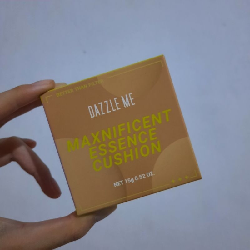 cushion dazzle me n03 wheat beige