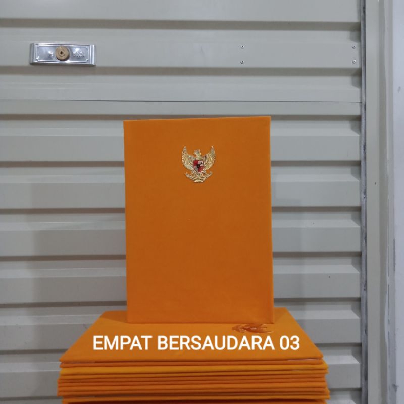 

MAP UPACARA COATING WARNA KUNING READY STOK BAHAN BERKUALITAS