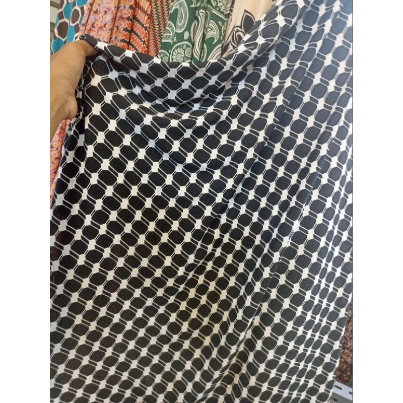 Kain Zara Crepe - kain zara crepe premium - kain crepe premium - kain zara motif // lq