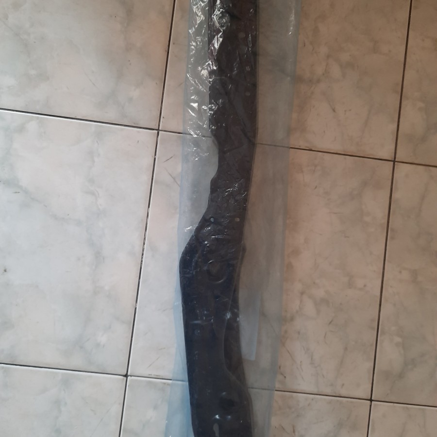 SUPPORT RADIATOR bullhead radiator atas calya sigra