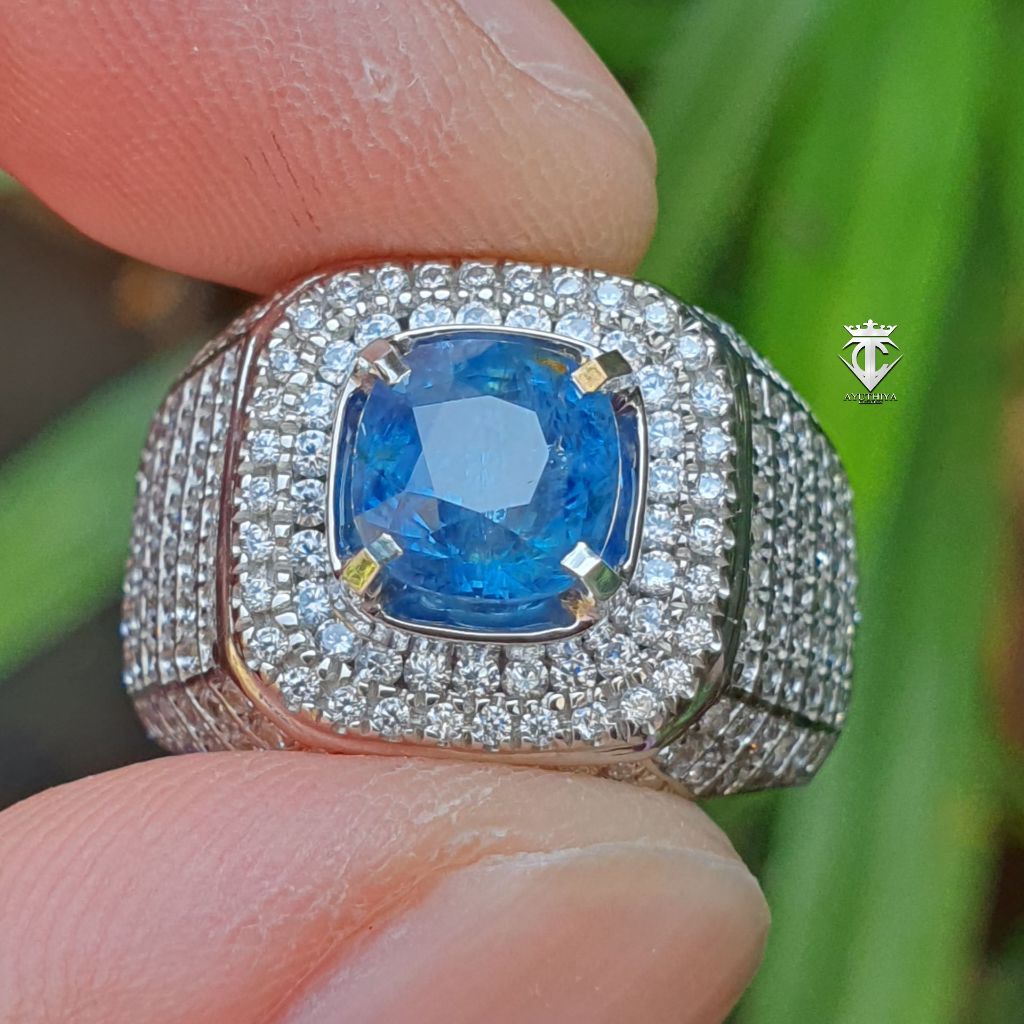 Batu Permata Natural Blue Sapphire Madagascar No Heat 2.11 Ct GRI Memo