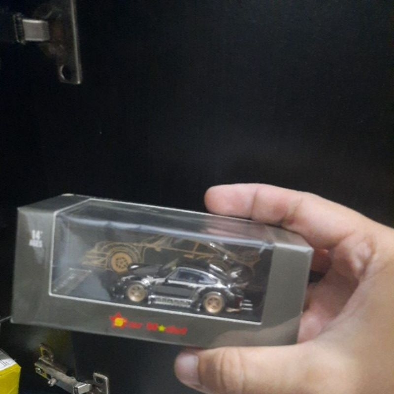 Star Model RWB Stella Artois