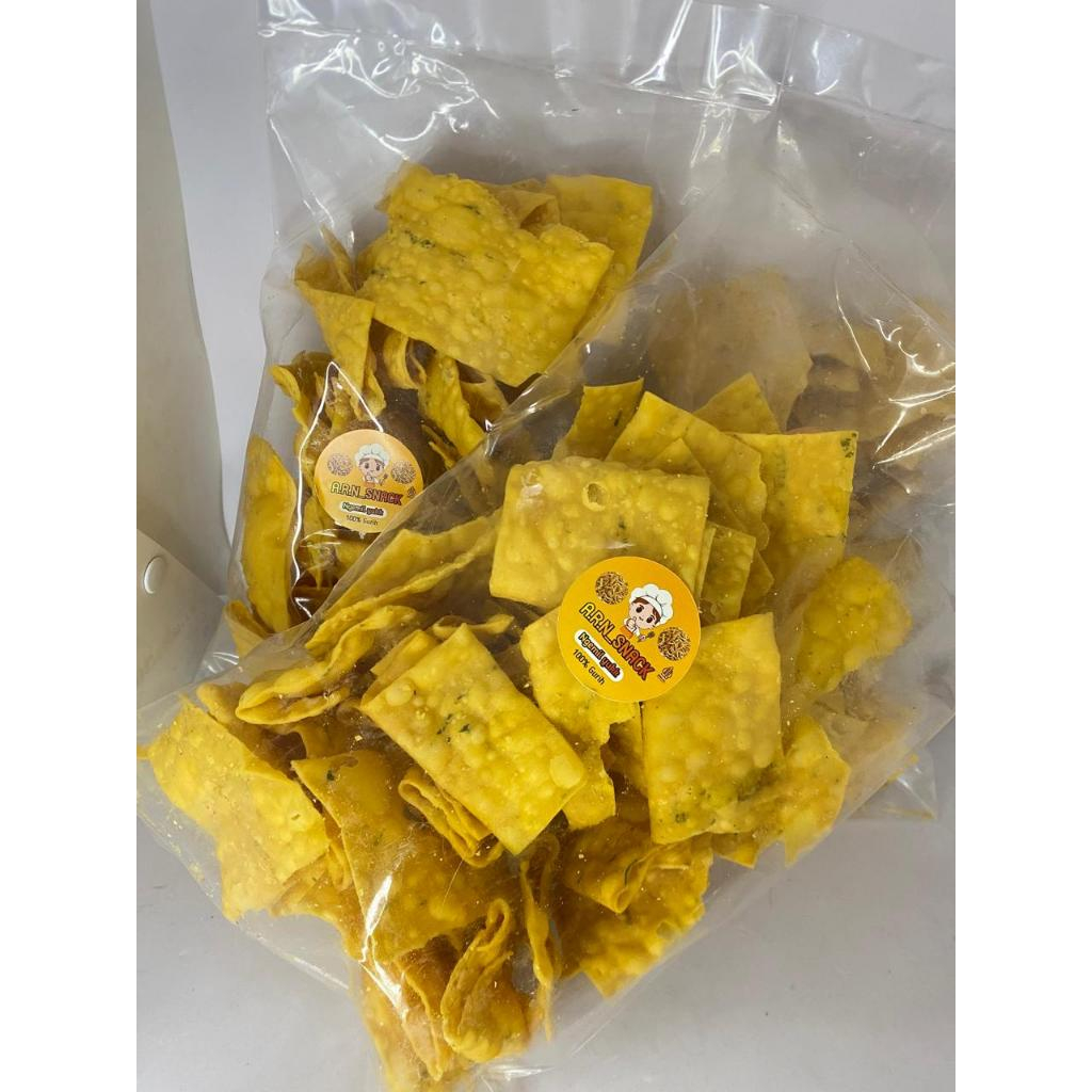 

Cemilan atau Keripik Pangsit Bawang/Kue Bawang 250 gr COD seluruh indonesia