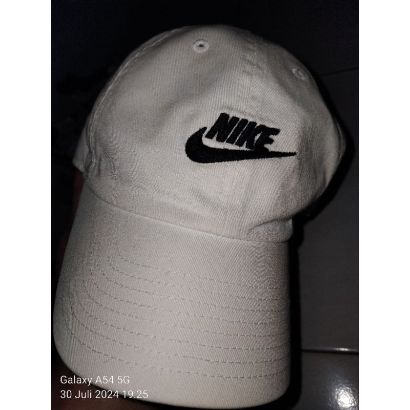 Topi Nike Second