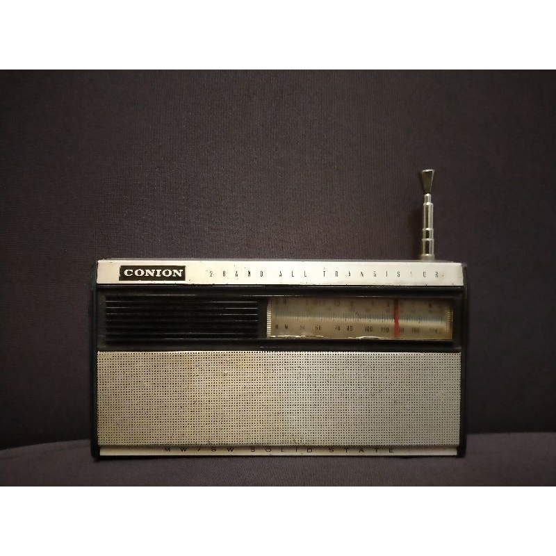 Radio Antik jadul Conion AM SW nyala