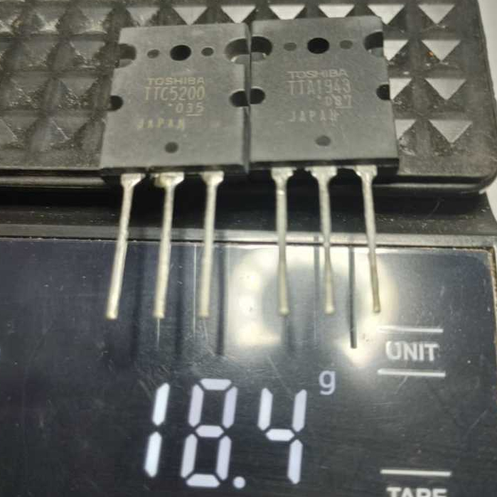 TTC5200 TTA1943 1 PASANG TRANSISTOR FINAL POWER AMPLIFIER 220-250 WATT SEPASANG TOSHIBA  GRADE ORIGI