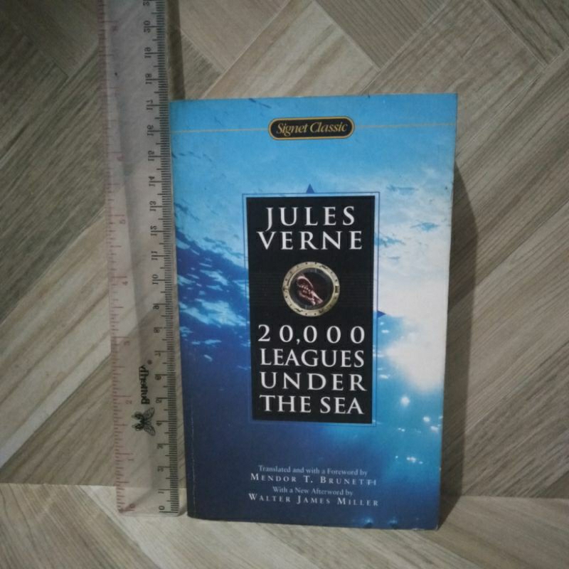 20.000 Leagues Under The Sea By Jules Verne