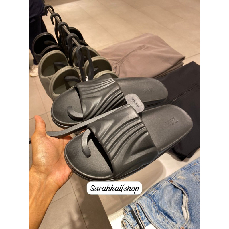 sendal pria zara karet