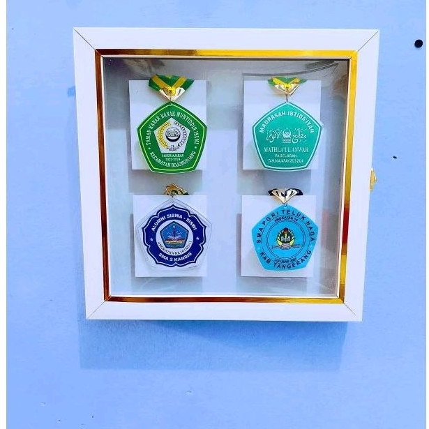 Frame Medali / Bingkai Medali Modern / Display Medali