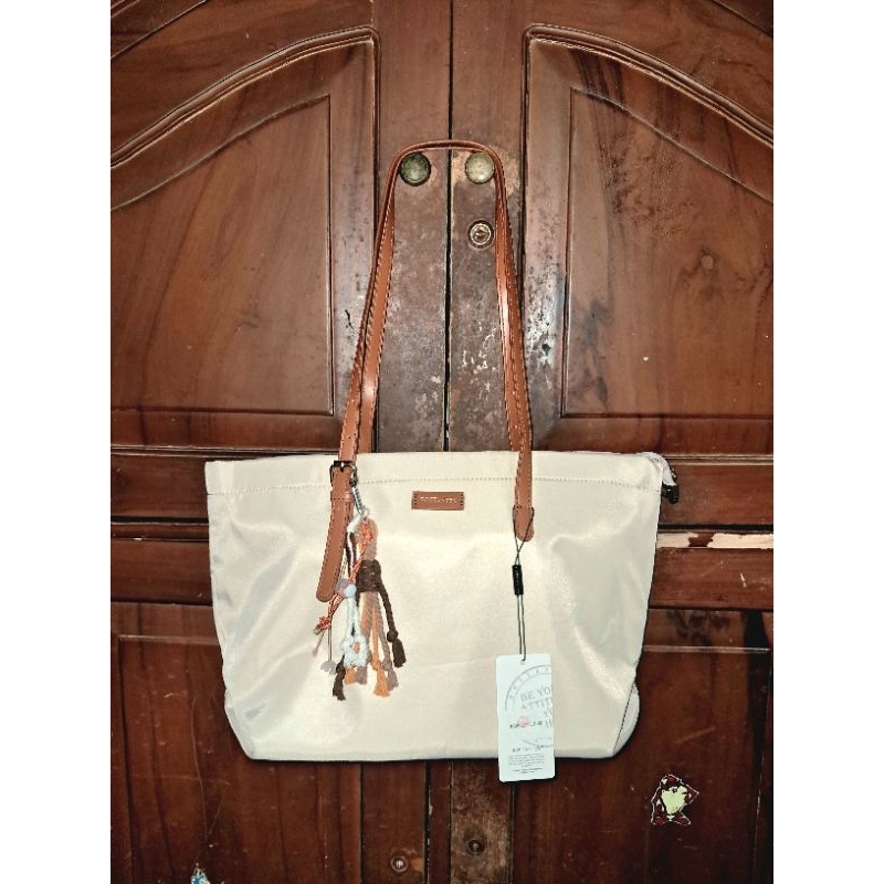 PRELOVED TOTEBAG BOSTANTEN