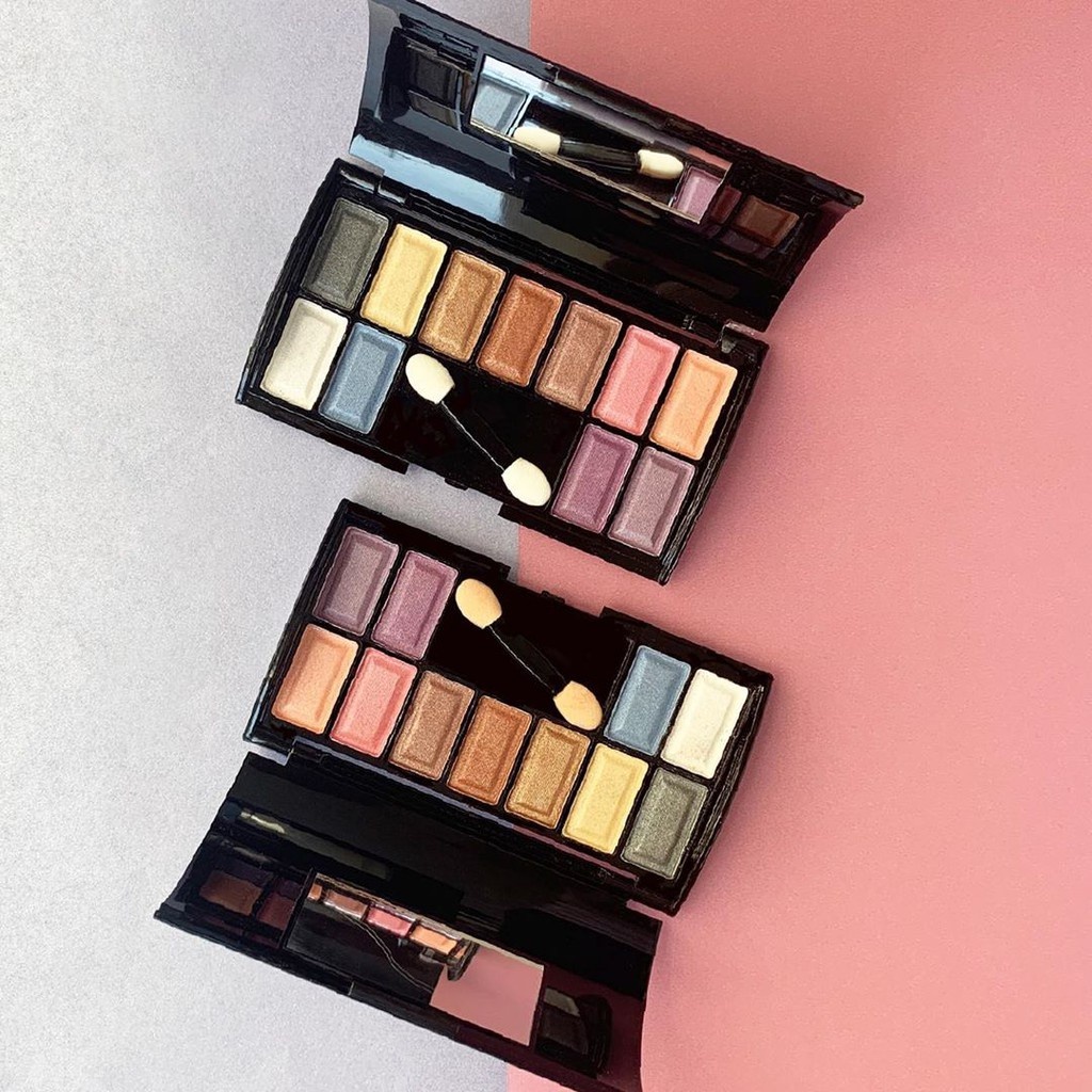 Implora Eyeshadow & Blush On Set