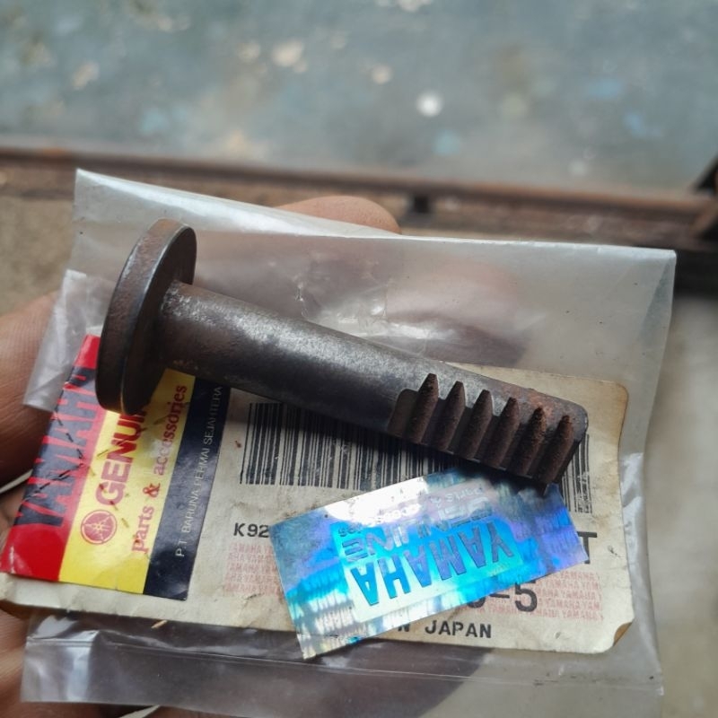 Stut penarik kopling yamaha f1zr fizr original 3PP-16356-00